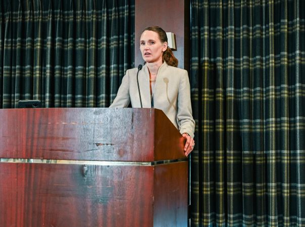 Dr. Lynette Sholl gives her Keynote Address as the A. James French Lecturer..